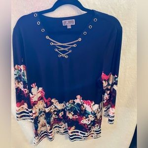 JM Collection navy floral blouse size Large